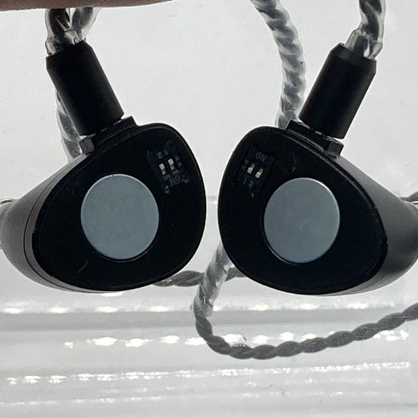【中古】A3H+ Noir Edition (Universal Fit)【秋葉原】