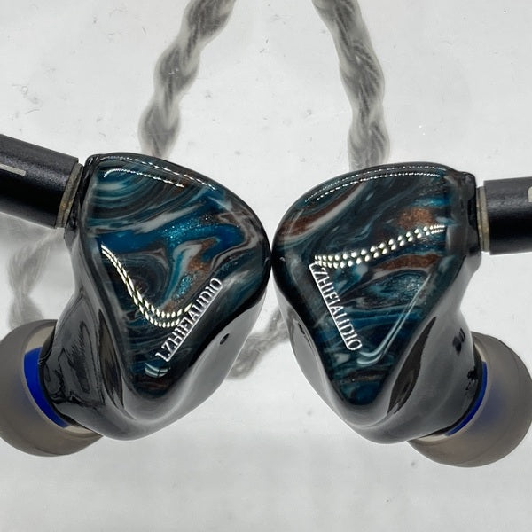 LZ A4 Pro  新品未開封 中華イヤホン LZ AUDIO LZ A4 PRO (2021)」 4種類のフィルター×3種類のモジュールで12