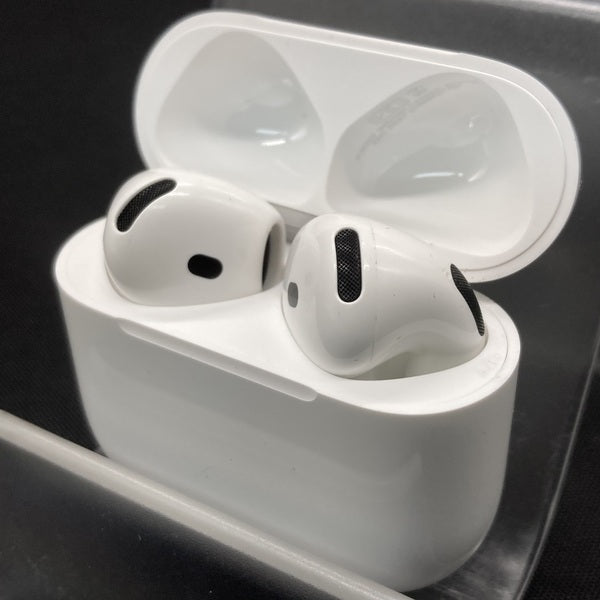 【中古】AirPods 4 MXP93J/A(アクティブノイズキャンセリング搭載)【名古屋】