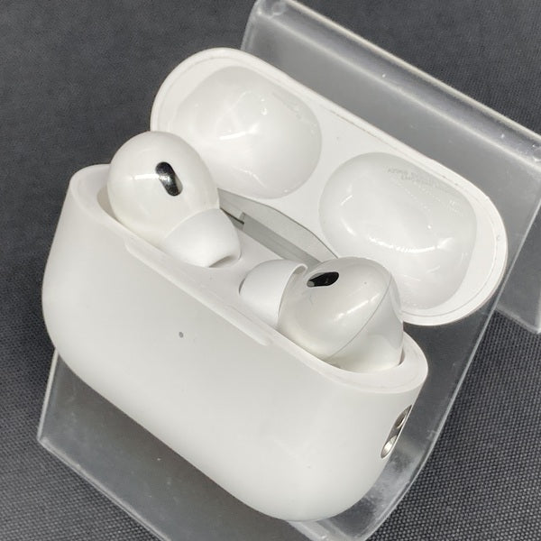 【中古】MagSafe充電ケース(USB-C)付きAirPods Pro(第2世代) MTJV3JA【秋葉原】