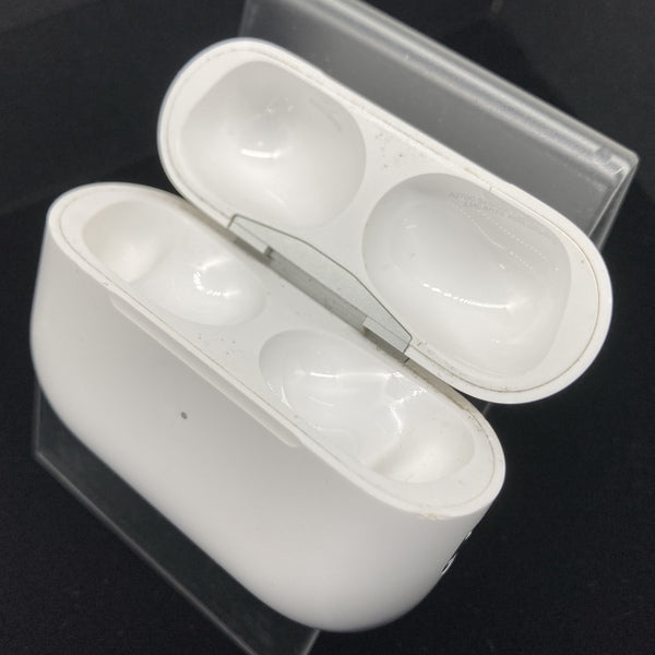 【中古】AirPods Pro (第2世代) 充電ケース (Lightning)【秋葉原】
