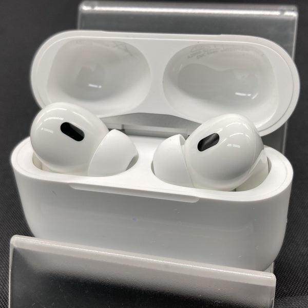 【中古】MagSafe充電ケース(USB-C)付きAirPods Pro(第2世代) MTJV3JA8(海外モデル)【日本橋】