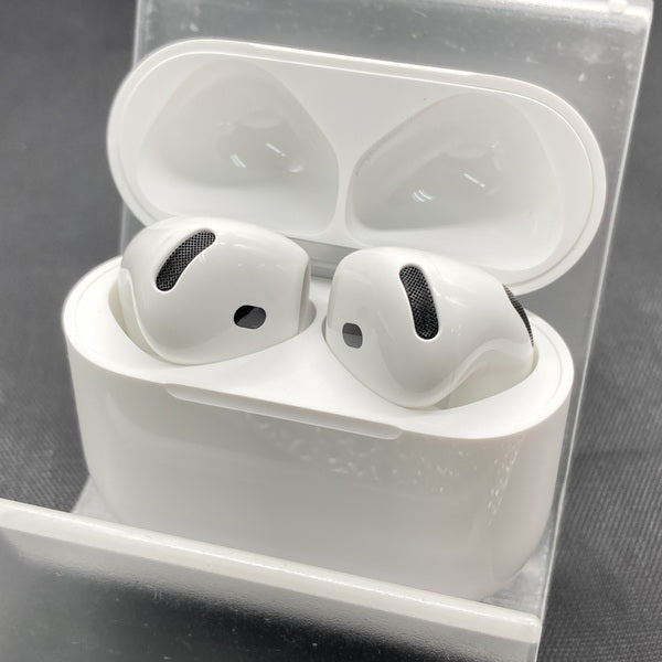 【中古】AirPods 4 MXP63J/A【秋葉原】