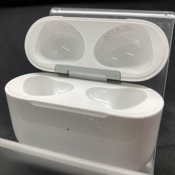 【中古】AirPods Lightning 充電ケース (第3世代)【仙台】