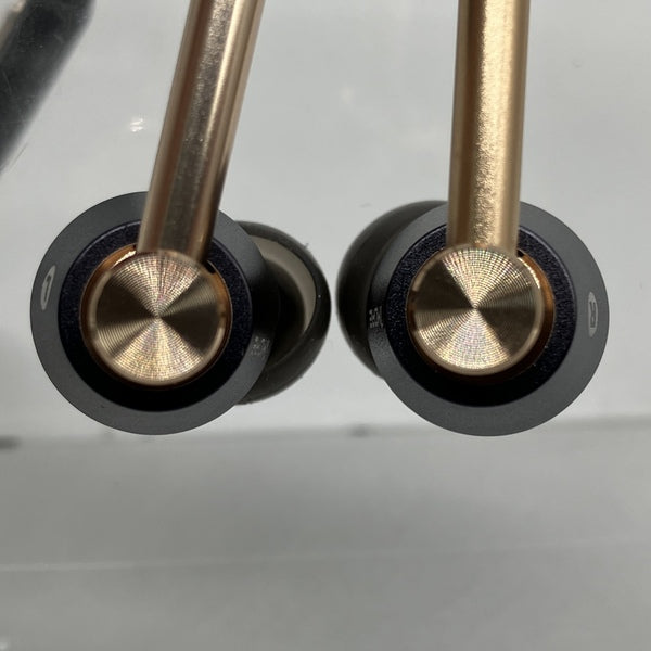 【中古】E1001 Triple-Driver In-Ear Headphones ゴールド【秋葉原】