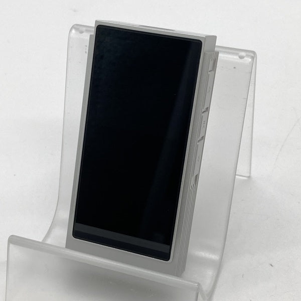 【中古】UA6 Silver【秋葉原】