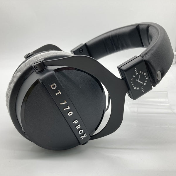 bayerdynamic CUSTOM ONE PRO ブラック ヘッドホン Amazon.com: beyerdynamic Custom One Pro Plus Headphones with