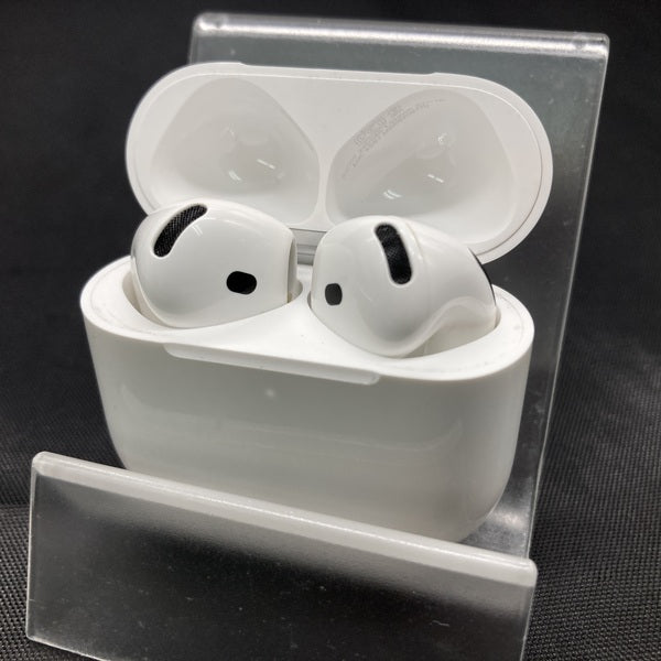 【中古】AirPods 4 MXP93J/A(アクティブノイズキャンセリング搭載)【日本橋】