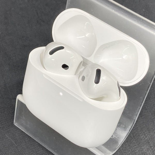 【中古】AirPods 4 MXP93J/A(アクティブノイズキャンセリング搭載)【秋葉原】