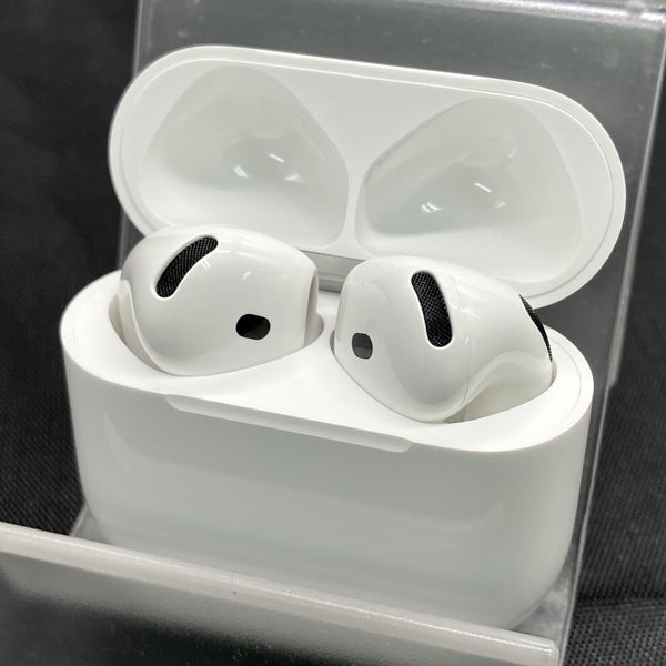 【中古】AirPods 4 MXP63J/A【秋葉原】