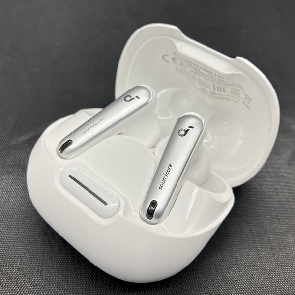 Anker Soundcore Liberty 4 NC ホワイト