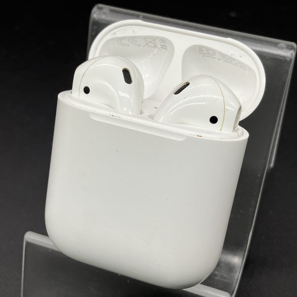 【中古】AirPods with Charging Case MV7N2J/A【名古屋】