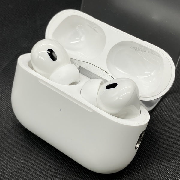 【中古】MagSafe充電ケース(USB-C)付きAirPods Pro(第2世代) MTJV3JA【秋葉原】