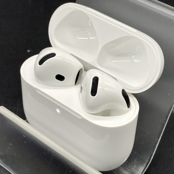 【中古】AirPods 4 MXP93J/A(アクティブノイズキャンセリング搭載)【日本橋】