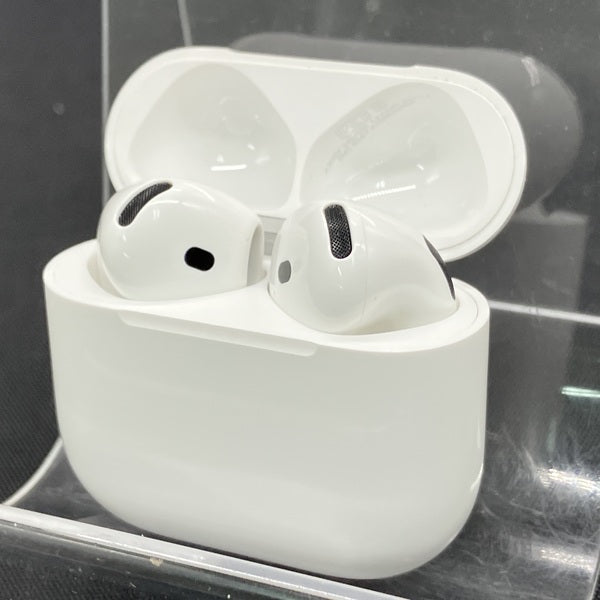 【中古】AirPods 4 MXP93J/A(アクティブノイズキャンセリング搭載)【秋葉原】