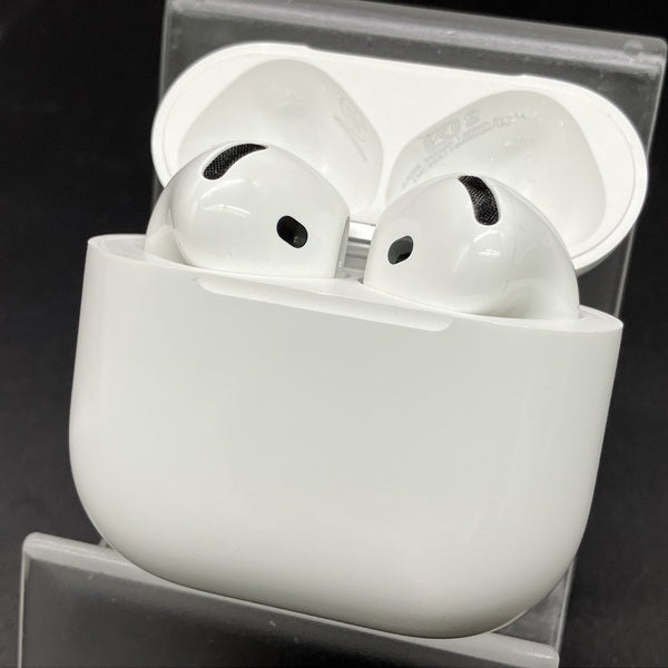 【中古】AirPods 4 MXP93J/A(アクティブノイズキャンセリング搭載)【秋葉原】