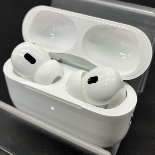 【中古】MagSafe充電ケース(USB-C)付きAirPods Pro(第2世代) MTJV3JA【秋葉原】