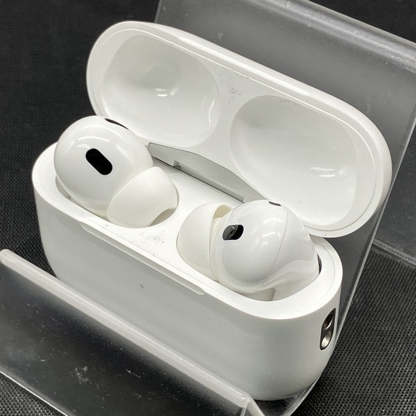 【中古】MagSafe充電ケース(USB-C)付きAirPods Pro(第2世代) MTJV3JA【秋葉原】