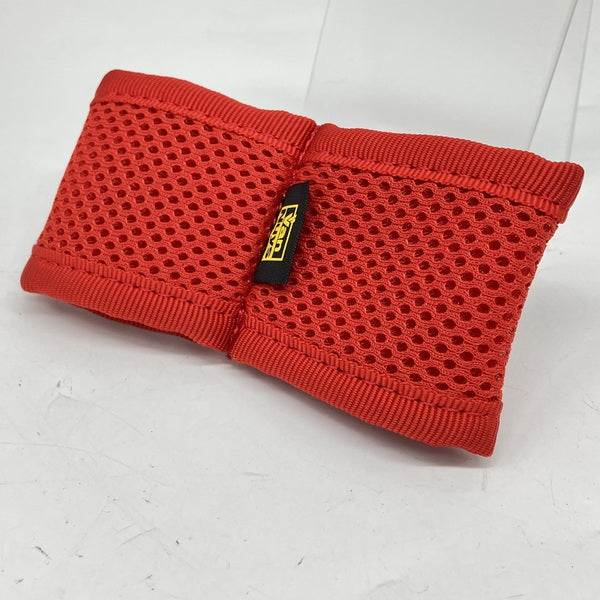 【中古】差し込むだけのハウジング保護用ふわふわツインチューブケース レッド<イヤフォンが絡まないケーブル固定用ストッパー付き>【VD608-RD】【秋葉原】
