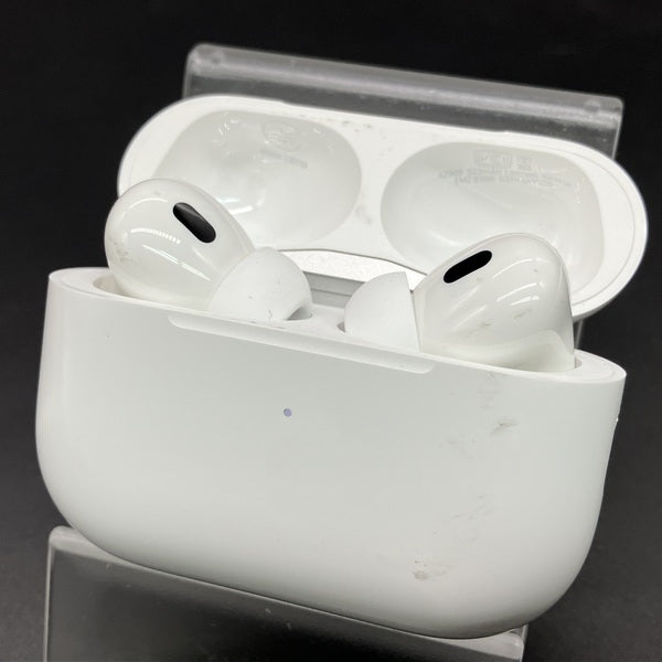 MagSafe充電ケース(USB-C)AirPodsPro第2世代MTJV3JA Apple AirPods Pro 第2世代 MagSafe充電ケース(USB-C)付き