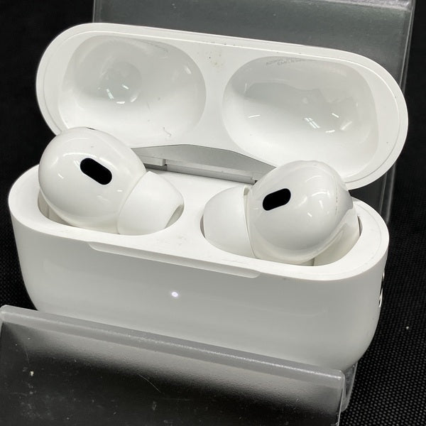 AirPods Pro 第2世代　USB-C 箱付き 中古 Apple 【中古】AirPods Pro (第2世代) MagSafe充電ケース(USB-C
