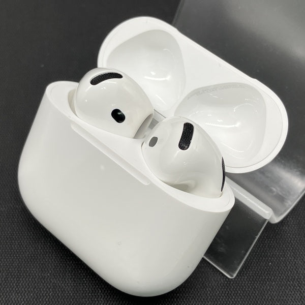 【中古】AirPods 4 MXP63J/A【秋葉原】