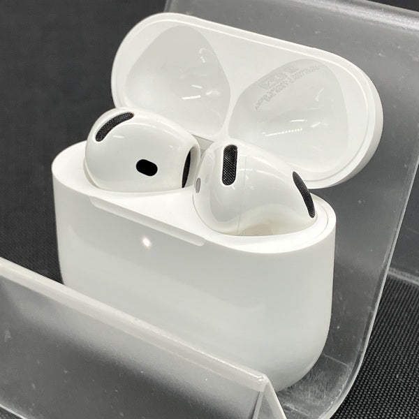 【中古】AirPods 4 MXP93J/A(アクティブノイズキャンセリング搭載)【秋葉原】