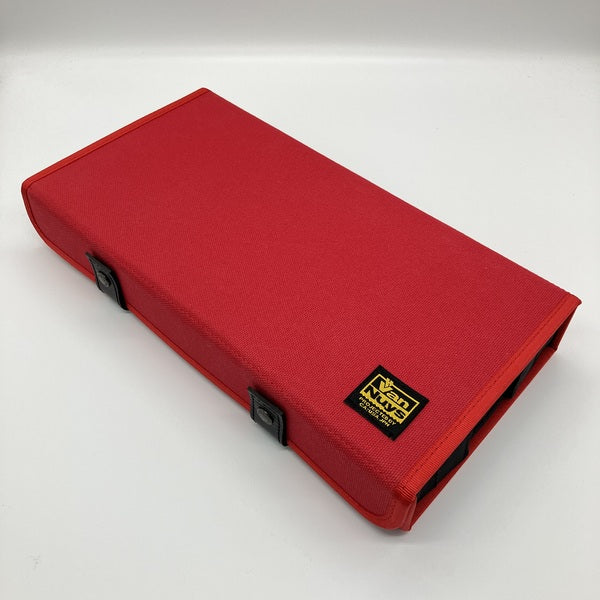 【中古】仕切りの位置が変えられるイヤフォンケース/8個用 レッド【秋葉原】