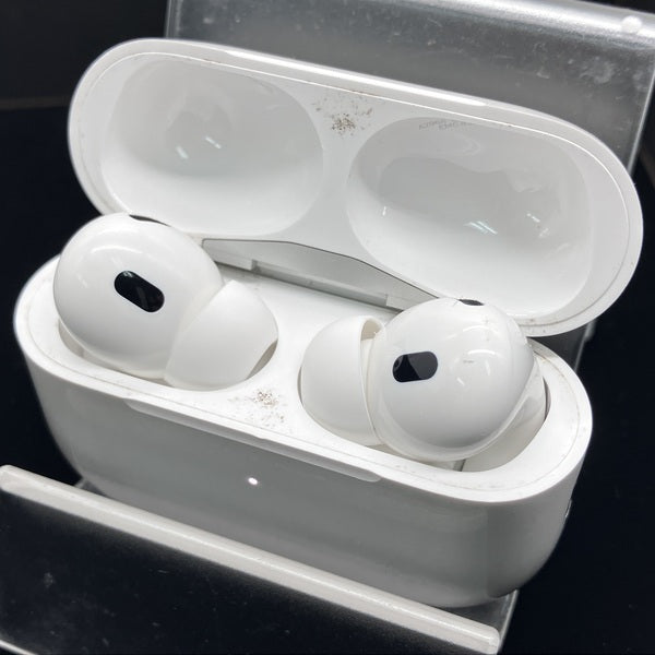 Apple 【中古】MagSafe充電ケース(USB-C)付きAirPods Pro(第2
