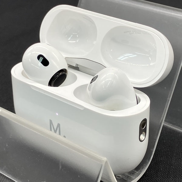 【中古】MagSafe充電ケース(USB-C)付きAirPods Pro(第2世代) MTJV3JA【秋葉原】