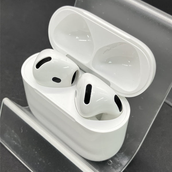 イヤホン AirPods 4 MXP93J/A Apple AirPods 4 アクティブノイズキャンセリング搭載モデル