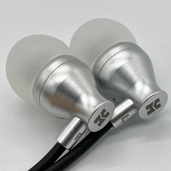 HIFIMAN RE800 silver 有線イヤフォン Amazon.co.jp: HIFIMAN RE800 シルバートポロジーダイヤフラム