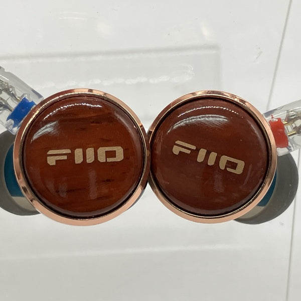 【中古】FP3 Walnut 【FIO-IEM-FP3-W】【秋葉原】