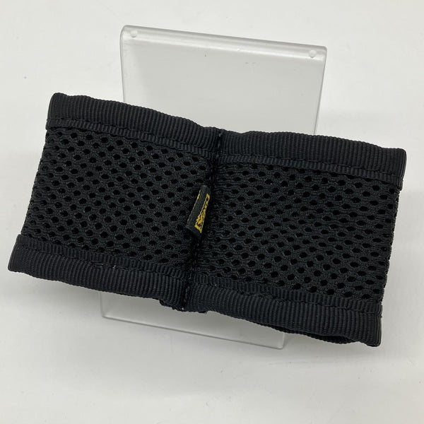 【中古】差し込むだけのハウジング保護用ふわふわツインチューブケース ブラック<イヤホンが絡まないケーブル固定用ストッパー付き>【VD608-BK】【秋葉原】