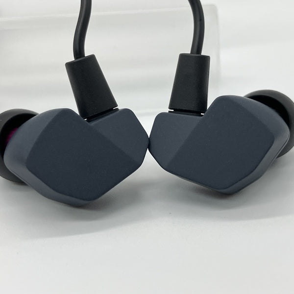 【新品・未開封】 final A4000 final 【中古】A4000 【FI-A4DPLDN】【秋葉原】 – e☆イヤホン