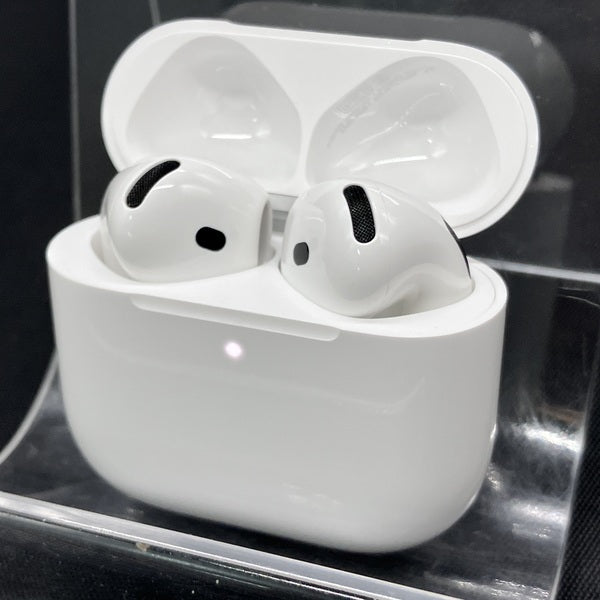 【中古】AirPods 4 MXP93J/A(アクティブノイズキャンセリング搭載)【秋葉原】