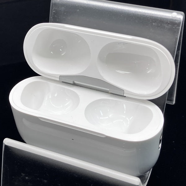 【中古】AirPods Pro (第2世代) 充電ケース (Lightning)【秋葉原】