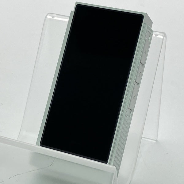 【中古】UA6 Silver【秋葉原】