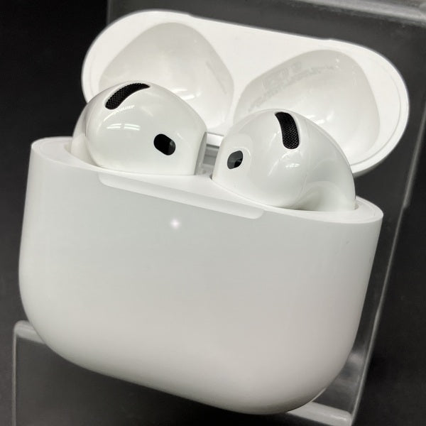 Apple 【中古】AirPods 4 MXP93J/A（アクティブノイズキャンセ