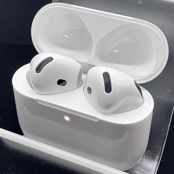 【中古】AirPods 4 MXP93J/A(アクティブノイズキャンセリング搭載)【日本橋】