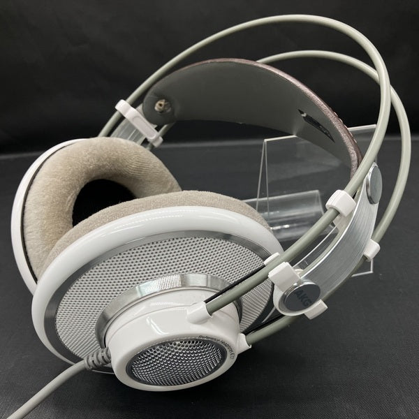 AKG K701 中古　専用スタンド付属 AKG K701 ヘッドフォン スタンド付き