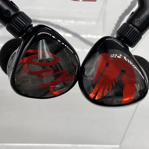 イヤホン JH Audio ROXANNE UNIVERSAL IEM JHA-0614 JHA-0614｜JH Audio ROXANNE UNIVERSAL IEM/SILVER CARBON JHA-0614