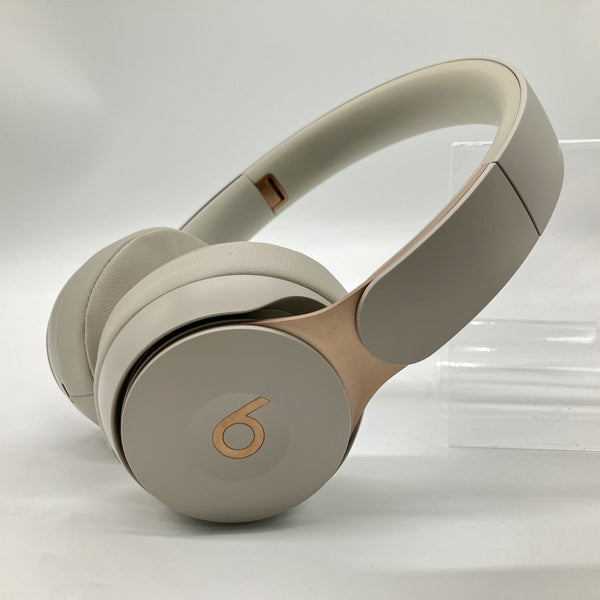 Solo Pro Wireless レッド MRJC2FE/A Open Box Beats Solo Pro Wireless Noise Cancelling On-Ear