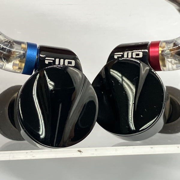 【中古】FD15 Black 【FIO-IEM-FD15-B】【秋葉原】