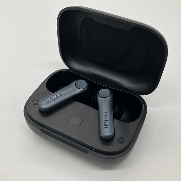 【中古】Air Pro 4 - Black【秋葉原】