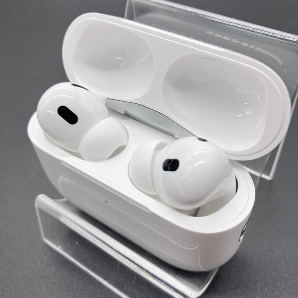 AirPods Pro（第2世代）MagSafe充電ケース（USB‑C） Apple AirPods Pro 第2世代 MagSafe充電ケース USB Type-C