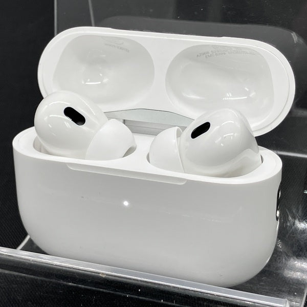 【中古】MagSafe充電ケース(USB-C)付きAirPods Pro(第2世代) MTJV3JA【秋葉原】