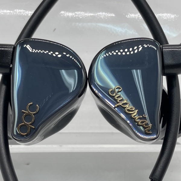 【値下げ】qdc SUPERIOR Piano Black 有線イヤホン qdc SUPERIOR QDC-SUPERIOR-BK [Piano Black] 価格比較 - 価格.com