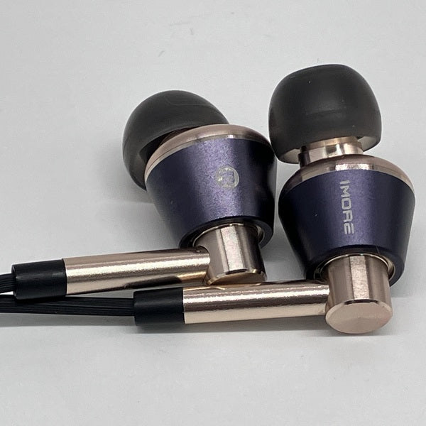 【中古】E1001 Triple-Driver In-Ear Headphones ゴールド【秋葉原】