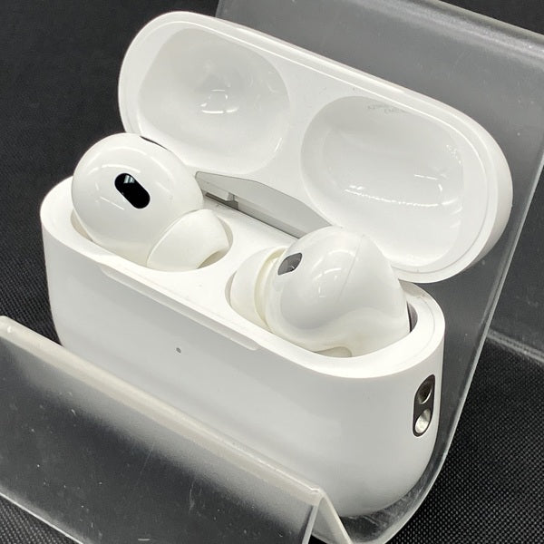 【中古】MagSafe充電ケース(USB-C)付きAirPods Pro(第2世代) MTJV3JA【秋葉原】